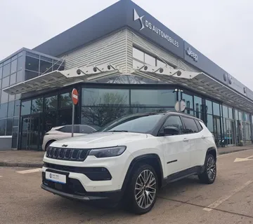 Jeep Compass 1.5 e-Hybrid 130 ks SUMMIT - cover