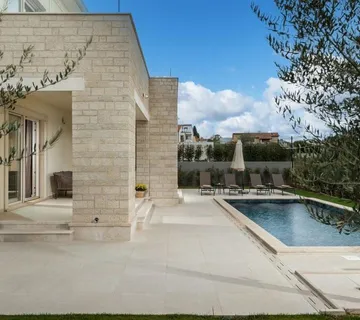 POREČ OKOLICA-LUKSUZNA VILA NA PRODAJI (prodaja) - cover