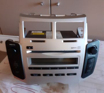 Radio&cd za toyotu yaris - cover