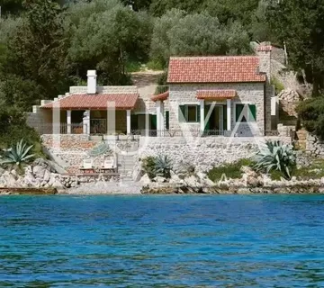 Hvar, Stari Grad, kamena kuća uz more na prodaju (prodaja) - cover