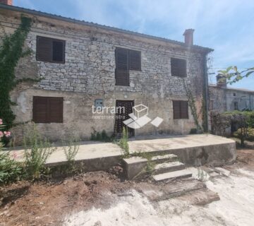 Istra, Barban, stara istarska kuća 200m2 s velikom okućnicom od 1500m2, prodaja - cover