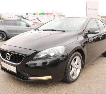 Volvo V40 2.0D *NAVIGACIJA* reg 12/2026 - cover