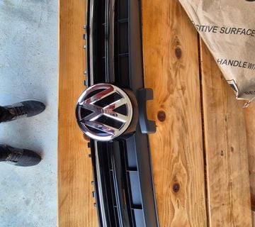 Maska vw golf 7 . original  - cover