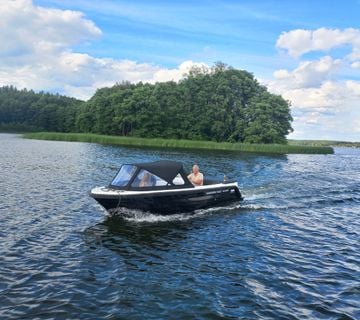 MARION 550 TENDER - cover