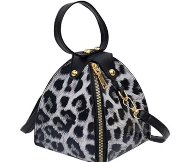 Ženska torba - Silent - cover