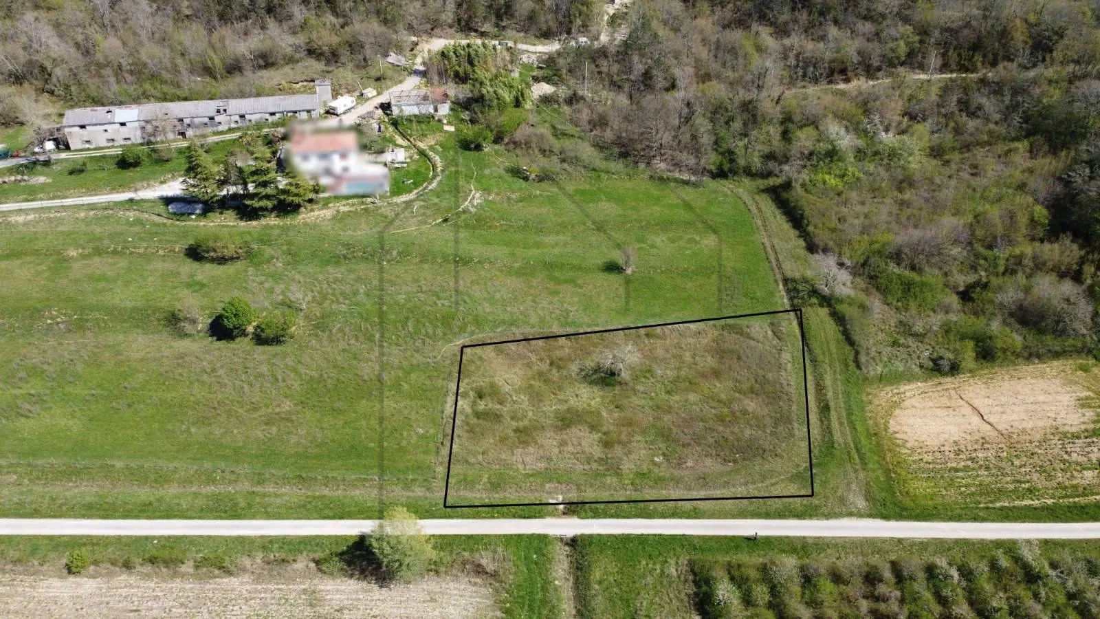 Građevinsko Zemljište 2618 m² okolica Pićna/Labina - cover