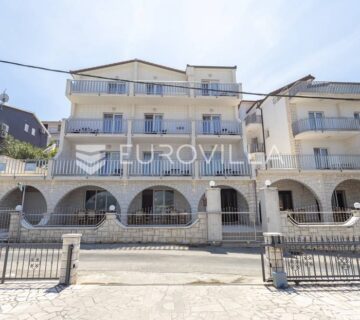 Trogir, prekrasan hotel 2.408,84m2 sa pogledom na more - cover