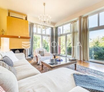 Šestine obiteljska vila 550m2 na zemljištu 2.650m2 - cover