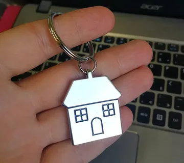 Privjesak “KUĆA 3” - cover