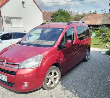 Citroen berlingo - cover