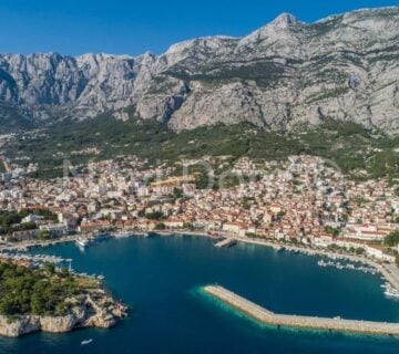 Makarska-poljoprivredno zemljište 946 m2..HITNO!! - cover