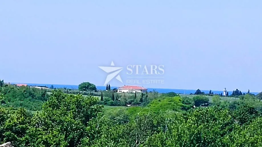 Umag, Savudrija, Crveni Vrh, građevinsko zemljište 1292 m2 - cover