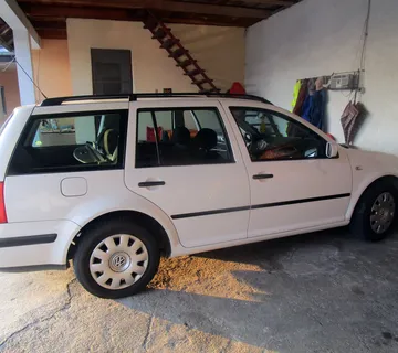 VW Golf 4 Variant - cover