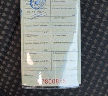 Chevrolet Captiva 2.0 SUV - cover