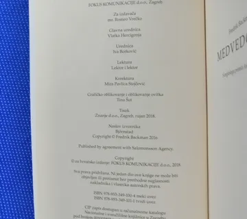 Fredrik Backman – Medvedgrad - cover