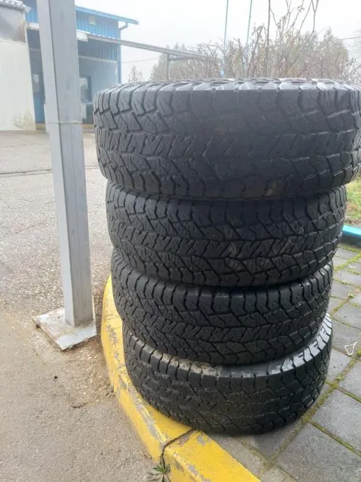 Gume cjelogodišnje Hankook radial 255/70/16 4 kom. - cover