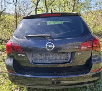 Opel Astra Karavan Caravan 1,7 CDTI Classic - cover