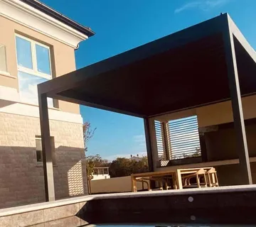 Pergola Sunbreaker 400 - cover