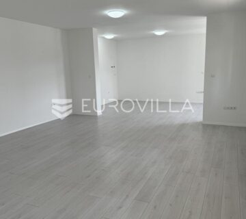 Dugo Selo, zgrada poslovne namjene 240 m2, dva parkirna mjesta - cover