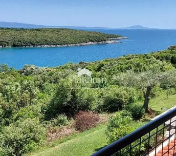 ISTRA DUGA UVALA APARTMAN SA POGLEDOM NA MORE , 1 RED - cover