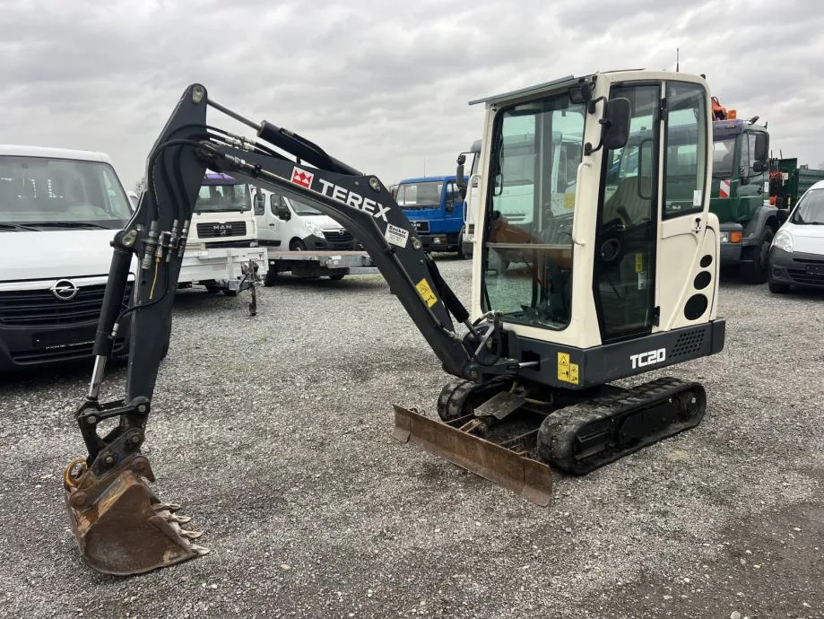 Mini bager Terex TC20 - cover