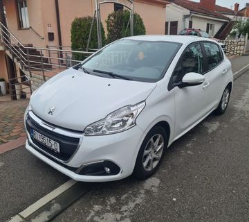 Peugeot 208 1,2 PureTech  - cover