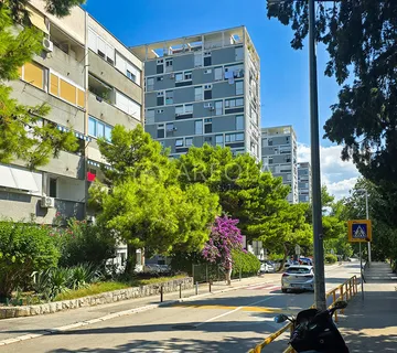 Split, Skalice - Jednosoban stan, 60m2 - ZA STUDENTE! - cover