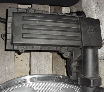 Golf 5, 6 2.0TDI, 1.9TDI, 1.6 TDI KUTIJA FILTERA ZRAKA - cover