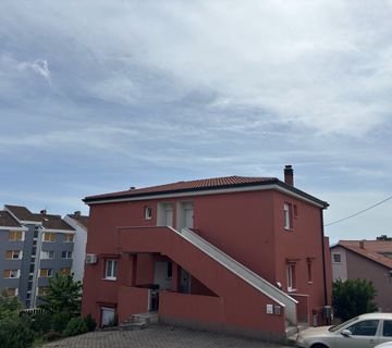 Stan: Rijeka, Gornji Zamet, 1S+DB, 56.73 m2 + vrt 73 m2, 2.kat - cover