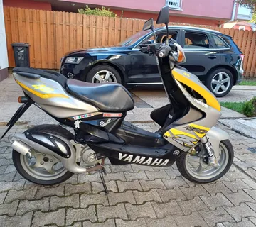 YAMAHA AEROX VALENTINO ROSSI registriran godinu dana - cover