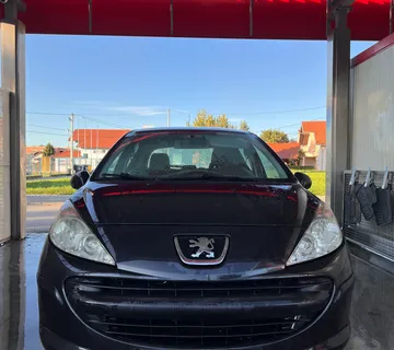 Peugeot 207 - cover
