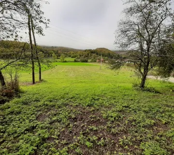 Građevinsko+poljop. zemljište Brlog, Lika, 4560 m2 - cover