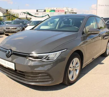 VW Golf VIII 1.0 eTSi DSG - cover