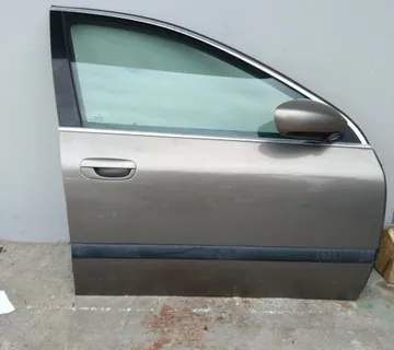 Peugeot 607 prednja desna vrata - cover