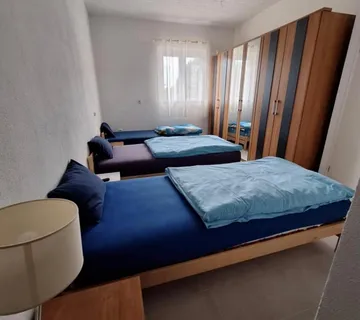 Smještaj za 7 radnika - Poreč - cover
