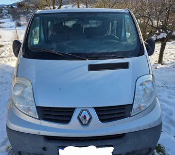 Renault Traffic - cover