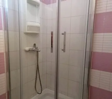 Smještaj za 5 radnika - Novalja - cover