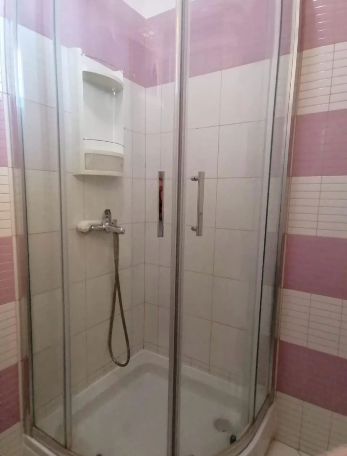 Smještaj za 5 radnika - Novalja - cover