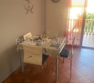 Vir- 2-SOBNI APARTMAN! 70 M DO MORA! - cover