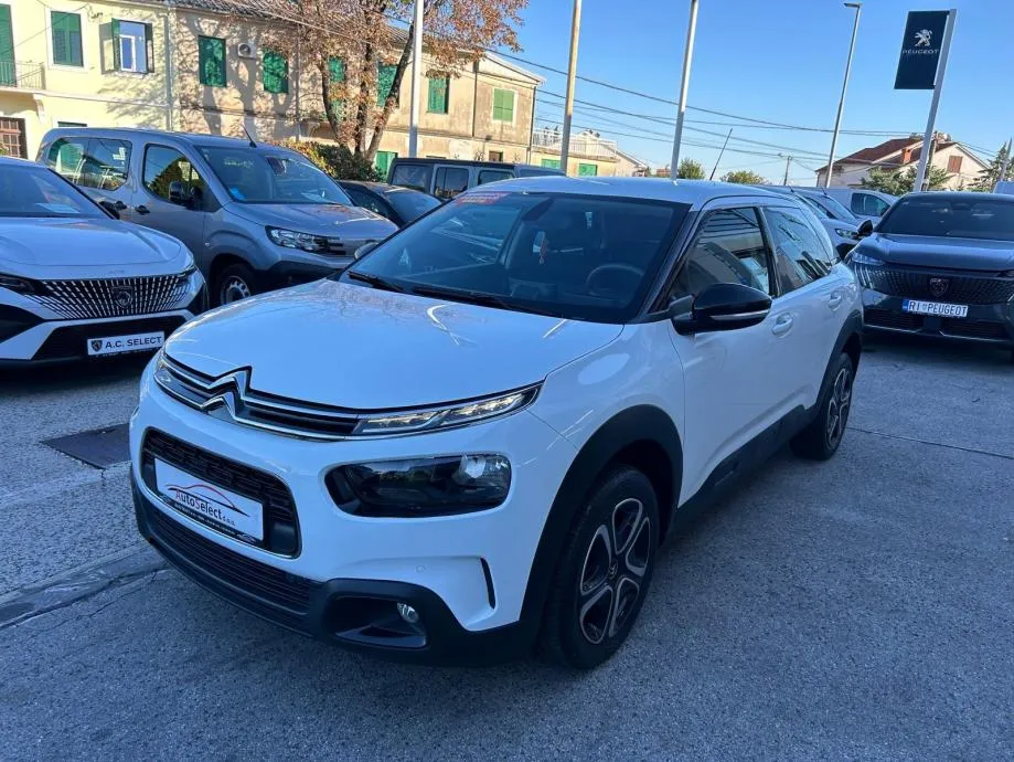 Citroën C4 Cactus 110 - LED - NAVI - SENZORI - GARANCIJA - REG 1GOD!! - cover