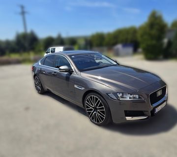 Jaguar XF 2,0 automatik - cover