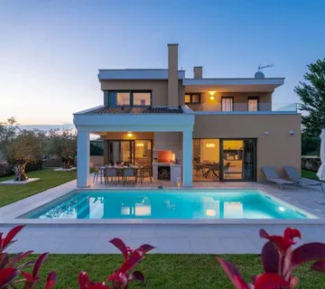 POREČ 2 KM-MEDITERANSKA VILA SA BAZENOM NA PRODAJI (prodaja) - cover