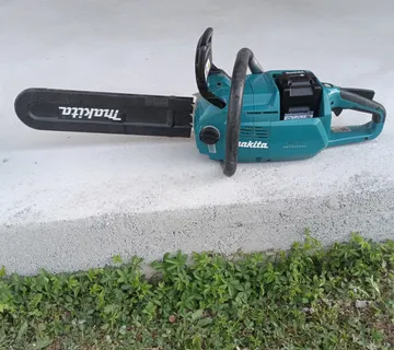 Aku lančana pila Makita - cover