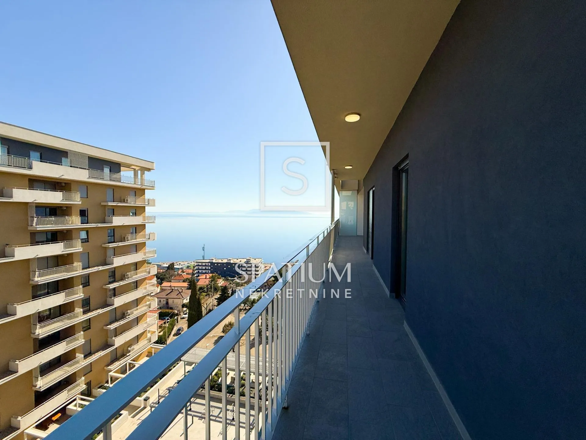 KANTRIDA, PENTHOUSE SAMO U NAŠOJ PONUDI, 3405€/m2 - cover