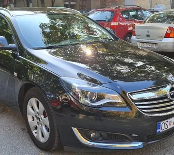 Opel Insignia Karavan 2,0 CDTI - cover