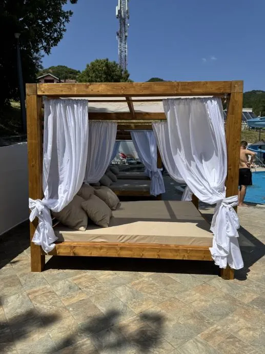 Luksuzni drveni baldahini - RUSTIC i RUSTIC PREMIUM - NOVO - cover