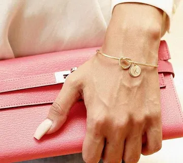 Personalizirana narukvica sa slovom - cover