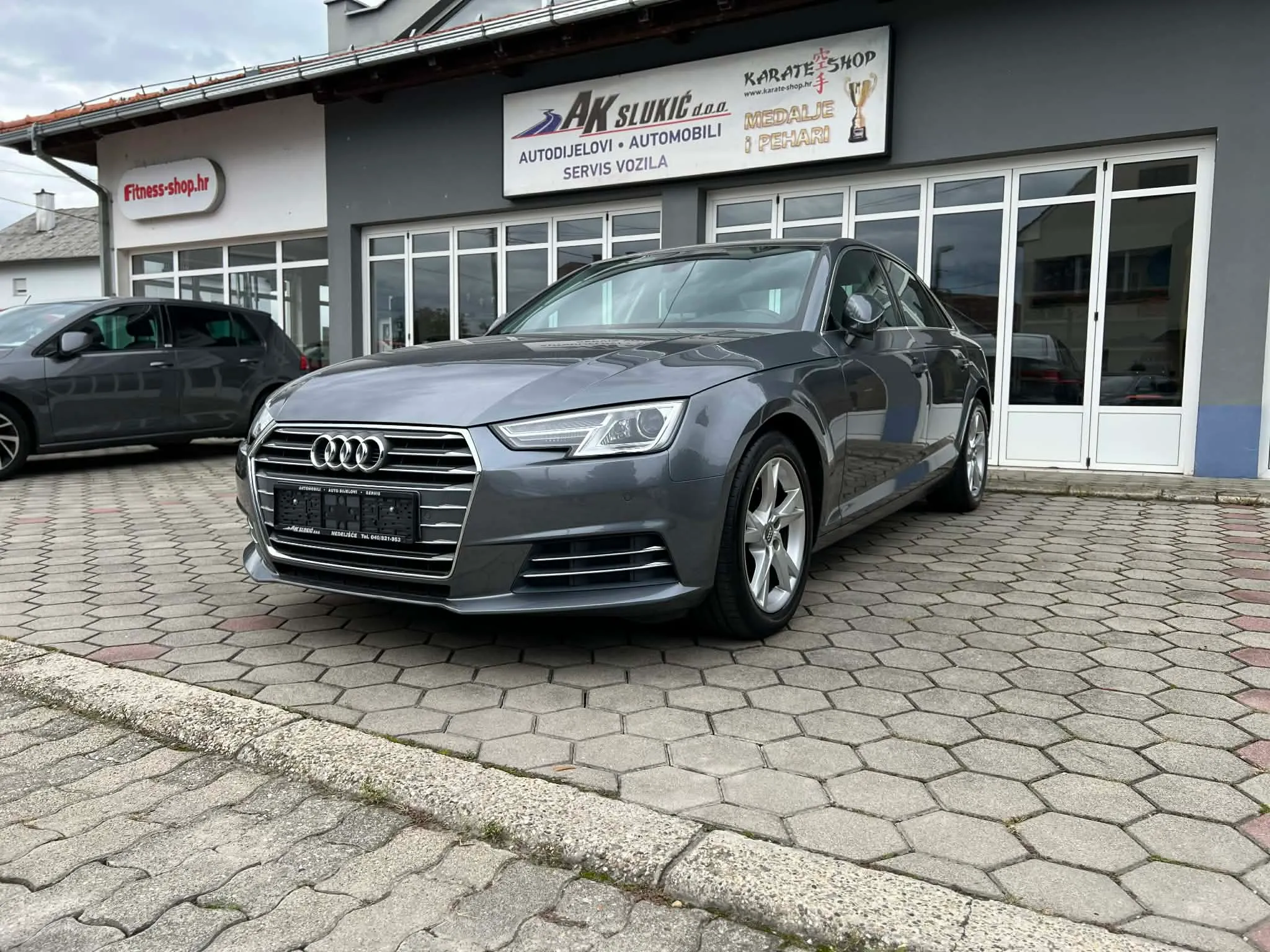 Audi A4 2,0 TDI Sport *Navi,Auto,.*Garancija 12 mj* - cover