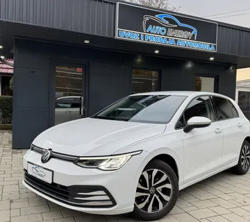 VW Golf 8 2,0 TDI 110 kw DSG  Kamera, LED, Ambijent, Reg. do 8/2026 - cover