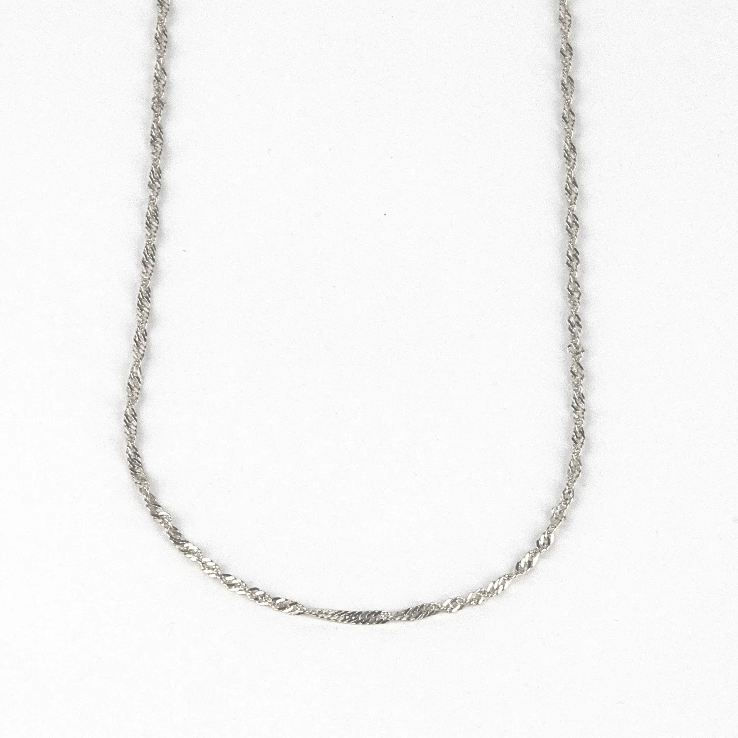 Srebrni lančić Agatha - cover